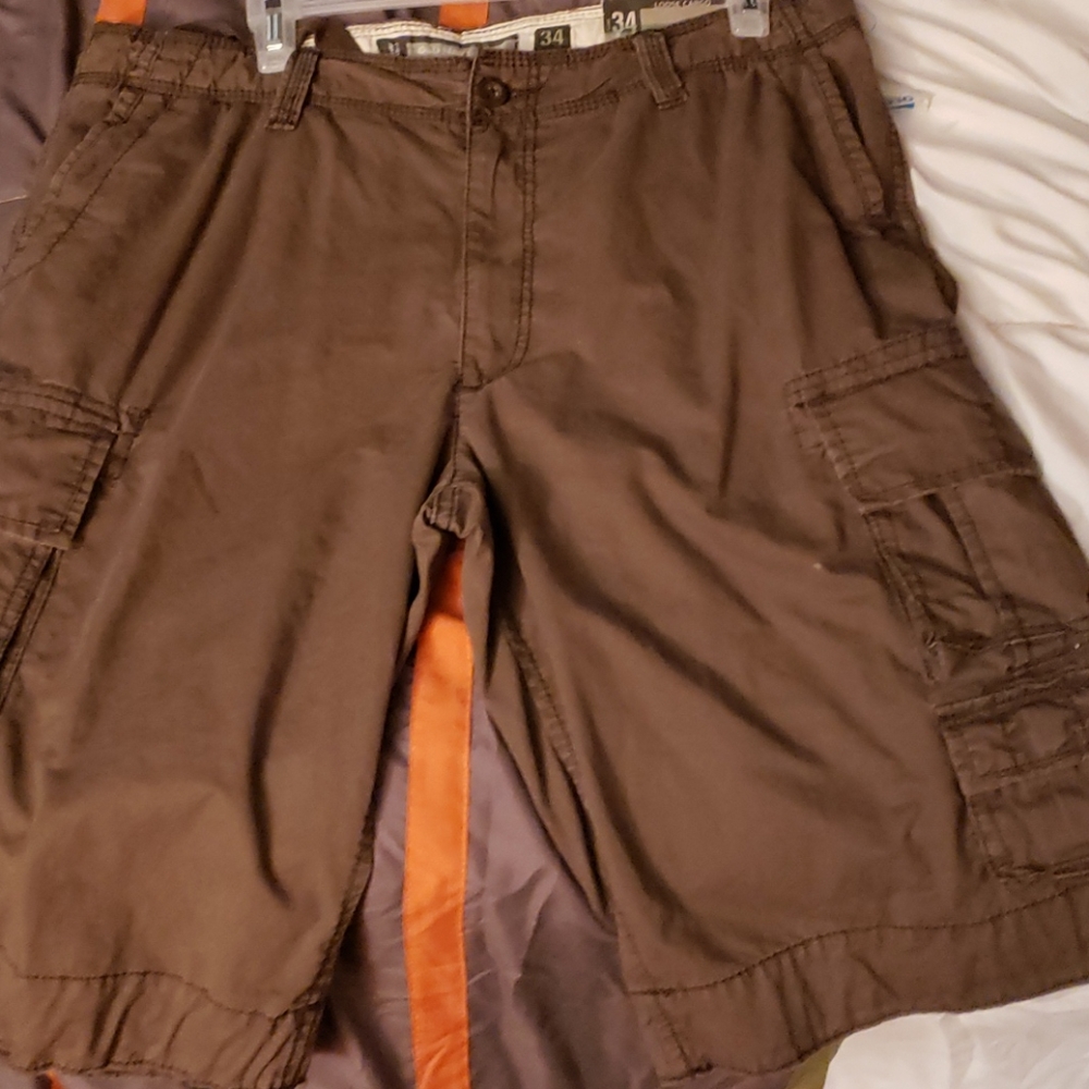 Loose cargo shorts